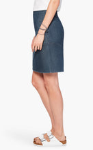 Load image into Gallery viewer, Nic+Zoe Seams To Be Denim Skirt