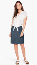 Load image into Gallery viewer, Nic+Zoe Seams To Be Denim Skirt