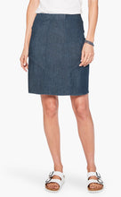Load image into Gallery viewer, Nic+Zoe Seams To Be Denim Skirt

