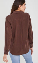 Load image into Gallery viewer, Bella Dahl Classic Button Down - 2 colors
