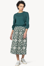 Load image into Gallery viewer, Lilla P Terry Pleat Sleeve Crew
